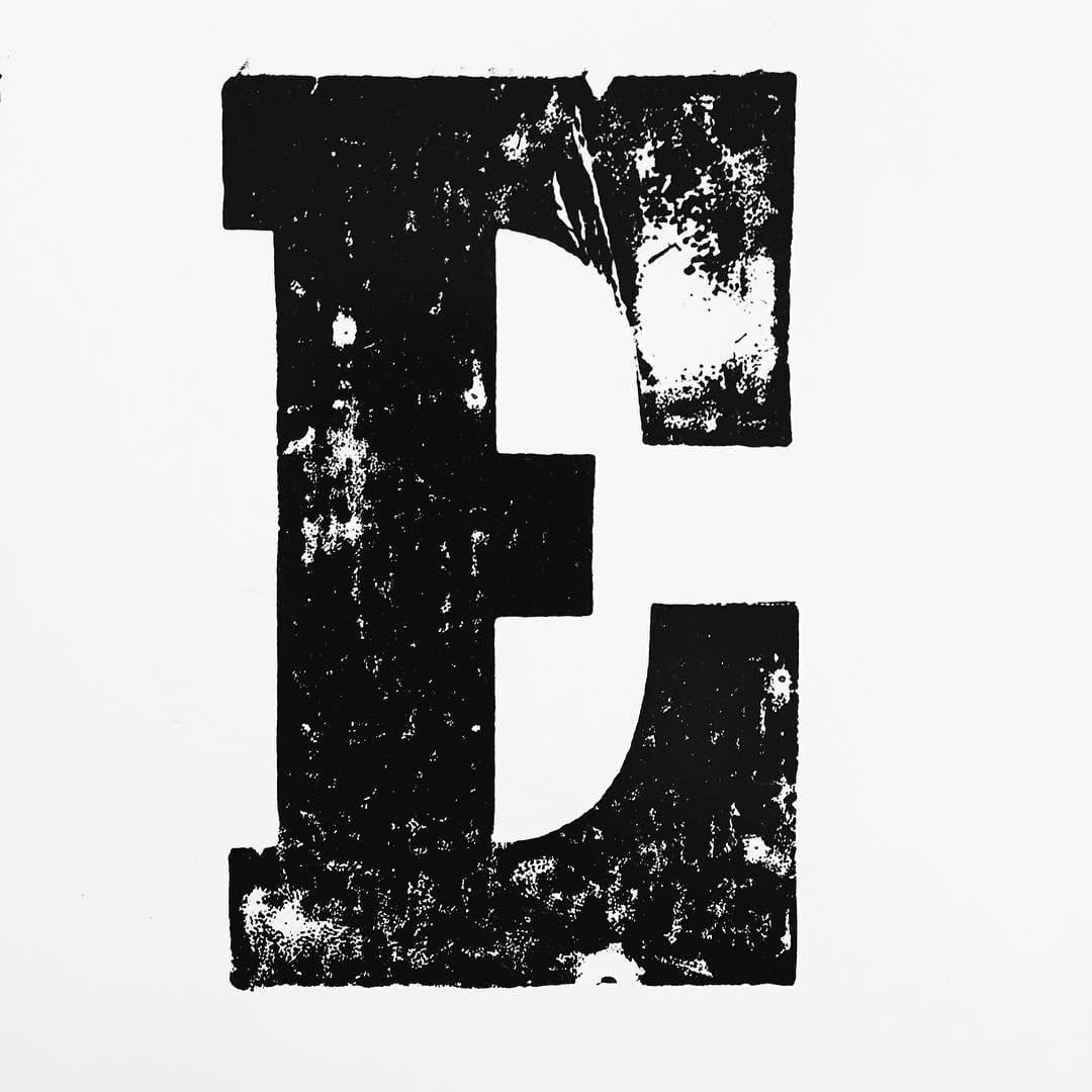E poster